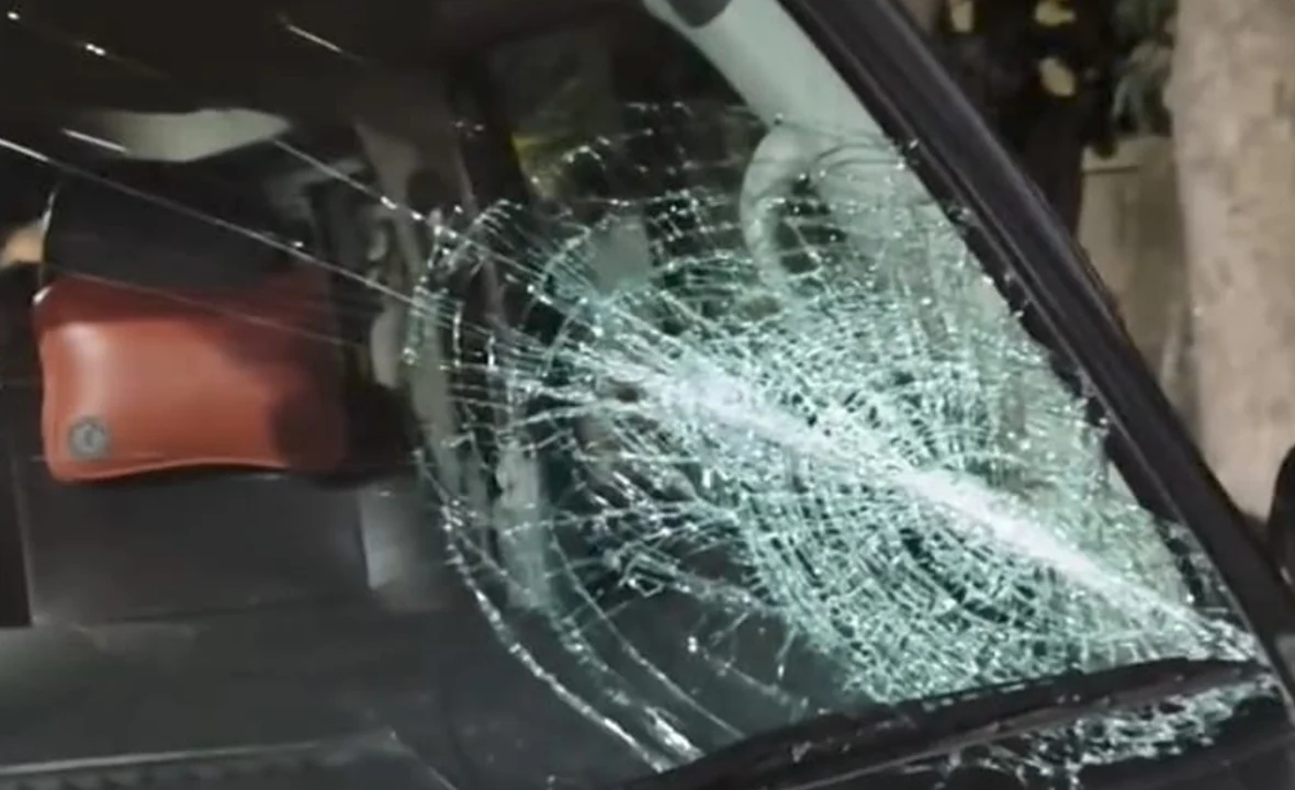 মহাসড়কে চেকপোস্ট বসিয়ে ডাকাতি